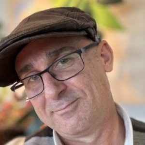 Profile photo of Leslie Rayment